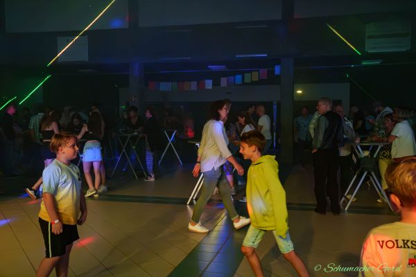 schlagerparty-kg-2024-014DE0A4908-018F-4A7D-BBBF-A4D73312601B.jpg