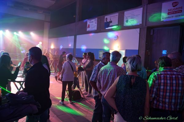 schlagerparty-kg-2024-0275D0871EE-9AE8-5319-1467-495E83101C1D.jpg