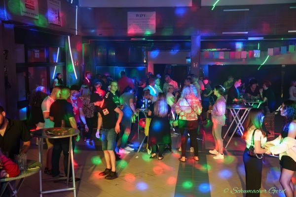 schlagerparty-kg-2024-030AFF68AE2-FD59-E112-C9C2-A192403EC803.jpg