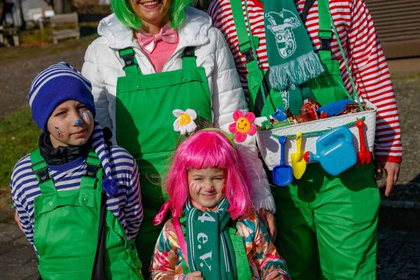 023-kg-rosenmontag-2023BAAC7423-E572-2F18-E77F-34E7D76D2C56.jpg