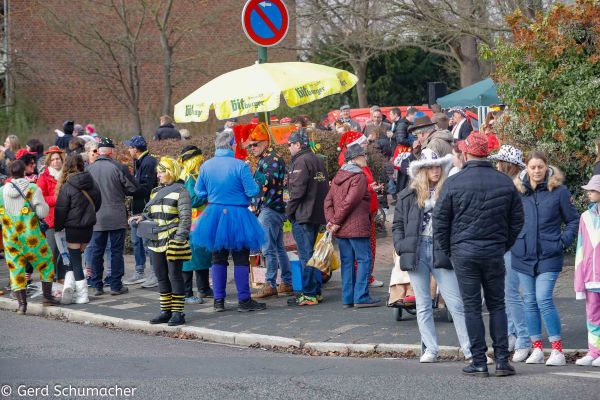 120-kg-rosenmontag-20234594367B-77DD-8A5F-27B7-12C61A91E8C2.jpg