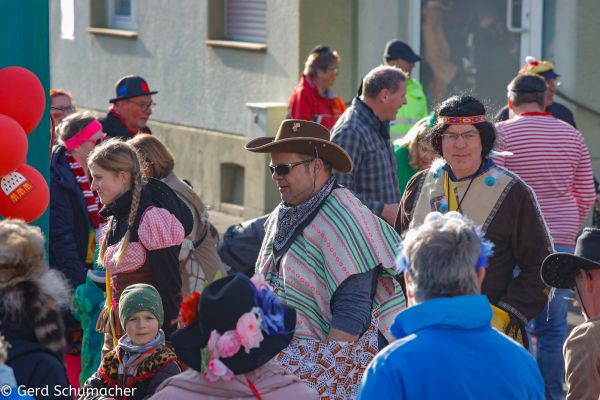 186-kg-rosenmontag-2023B2376033-8281-52D6-D3E2-06D2B8543ED9.jpg