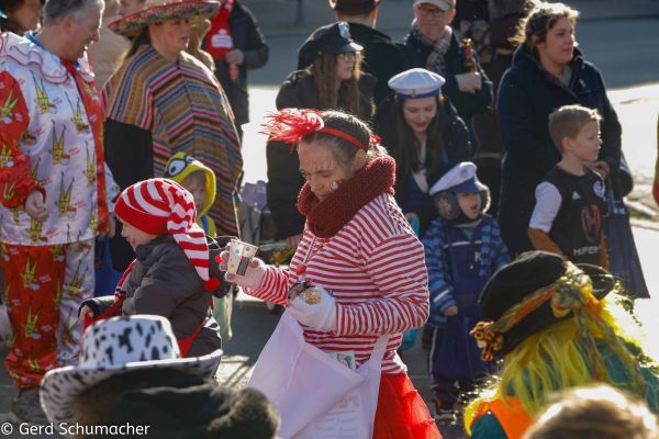 202-kg-rosenmontag-20230D63D3E5-8959-92AA-F999-90AA2DBE707D.jpg