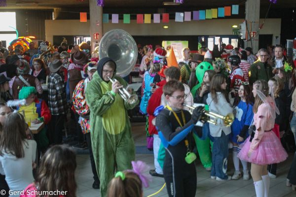 226-kg-rosenmontag-202353A339F6-5C29-9A21-FEF0-438C316DC360.jpg