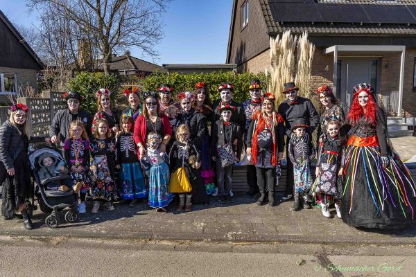 rosenmontag-buir-2025-008C9D7EA46-13C3-CFAE-DAA1-B81F8B619832.jpg
