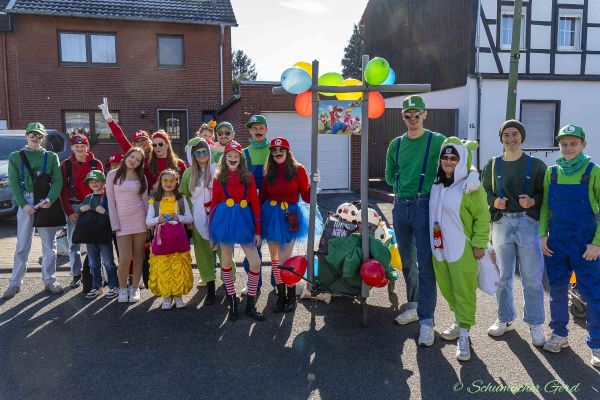 rosenmontag-buir-2025-01325A0C46C-4FD6-8CD5-AF70-0D215E3562C4.jpg
