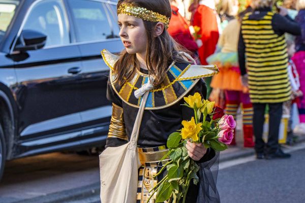 rosenmontag-buir-2025-0418CBE7E67-C174-C464-A0FE-4CEBA40BC258.jpg