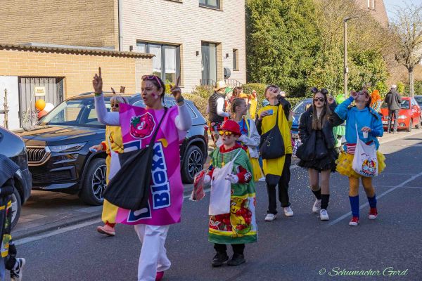 rosenmontag-buir-2025-043B6B0688A-E1D9-6F6F-10E6-EE25A1476AAF.jpg
