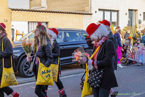 rosenmontag-buir-2025-0854A495DEA-0662-8D3D-5D96-C5C2ED4ACA48.jpg