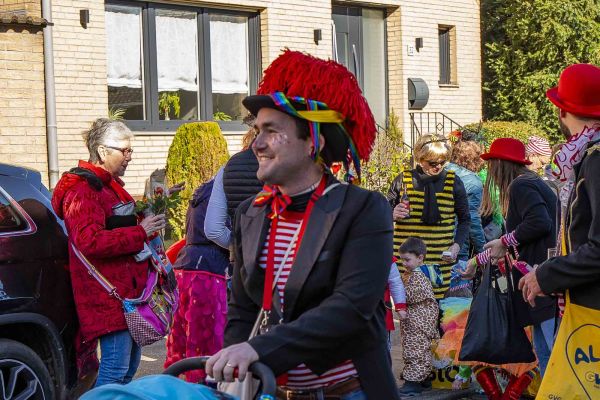 rosenmontag-buir-2025-0883E52590E-79CE-8492-C35A-22E9063B1F00.jpg