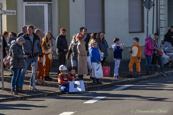 rosenmontag-buir-2025-1181778A709-ABB4-DBD8-3463-60760FAC40B4.jpg
