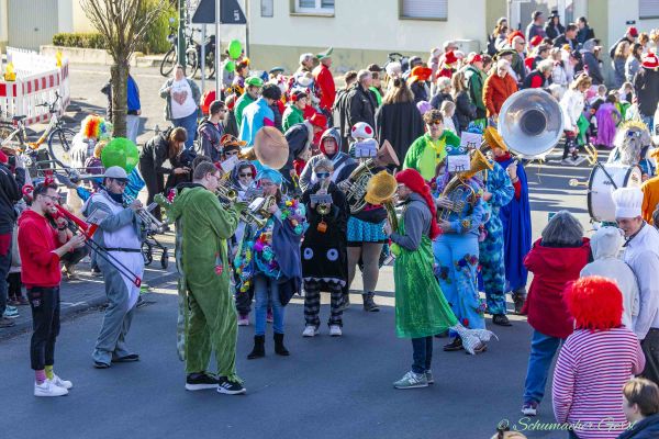 rosenmontag-buir-2025-13964257A57-4D24-1139-7FA6-89FAF5F4669C.jpg