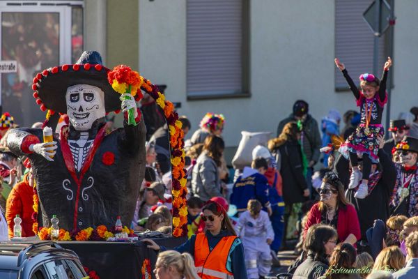 rosenmontag-buir-2025-168F6639522-5A8E-BB8B-5746-E16540569084.jpg