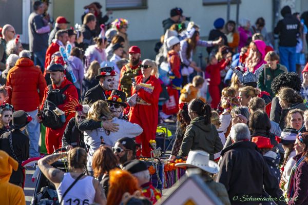 rosenmontag-buir-2025-1734678C111-B29F-1B5C-DEC8-FAF93C9C55BF.jpg