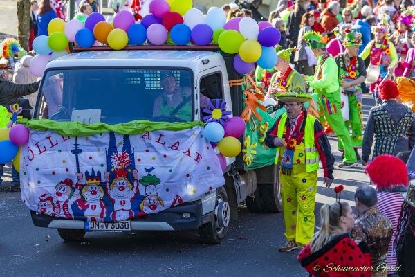 rosenmontag-buir-2025-1876BA01E96-2D54-0635-BFC9-BF4C5CE512AD.jpg