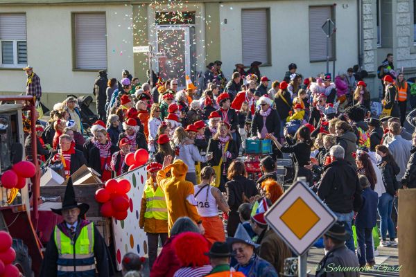 rosenmontag-buir-2025-202A5367270-3352-CBFB-5954-B9A75B554D38.jpg