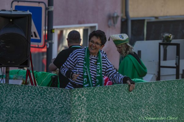 rosenmontag-buir-2025-222B1D3688F-AEA2-D7B2-A8E0-075C3F49F99F.jpg