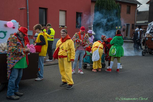 rosenmontag-kg-2024-028F049FD8A-D295-88AE-5EDA-1DF78FC09F37.jpg