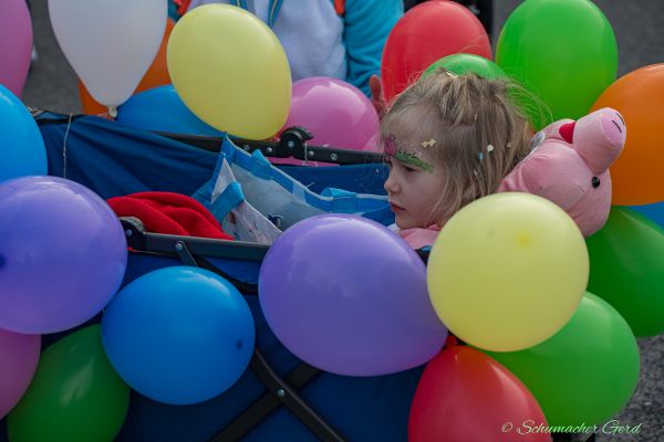 rosenmontag-kg-2024-053D3EAF4B0-A7D0-AEF9-347E-683354837F36.jpg