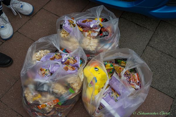 rosenmontag-kg-2024-0629623C0B2-D52C-98E2-9754-57D5B7BFA9BD.jpg