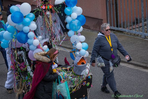 rosenmontag-kg-2024-064A1F16780-9FF1-AE8A-C394-E4EA92441890.jpg