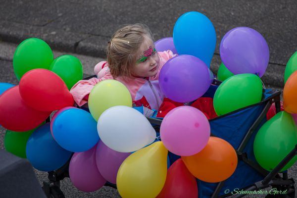 rosenmontag-kg-2024-0663A98A01D-9F7C-5F14-633B-70A65AAC49E7.jpg