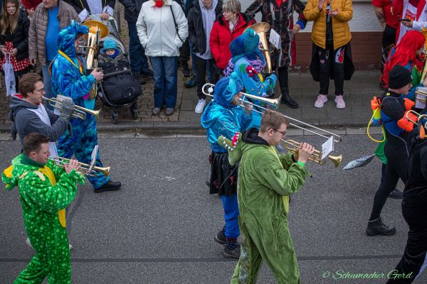 rosenmontag-kg-2024-0721FBF0EC0-8CA6-A5FB-F354-3C4FF411D2BA.jpg