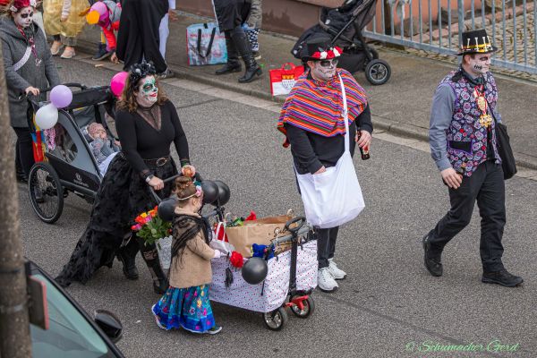 rosenmontag-kg-2024-088F330147E-A47A-65DE-7A5B-C0D1677F4156.jpg