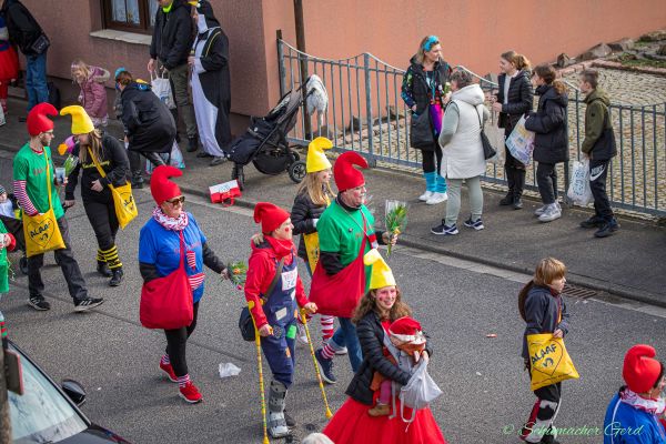 rosenmontag-kg-2024-125BB0F4BC0-2F86-4055-00B7-8F7DEC7D52F0.jpg