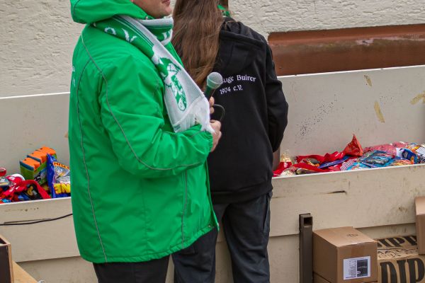 rosenmontag-kg-2024-1414FFA0E59-5084-815C-3E35-903EF4038951.jpg