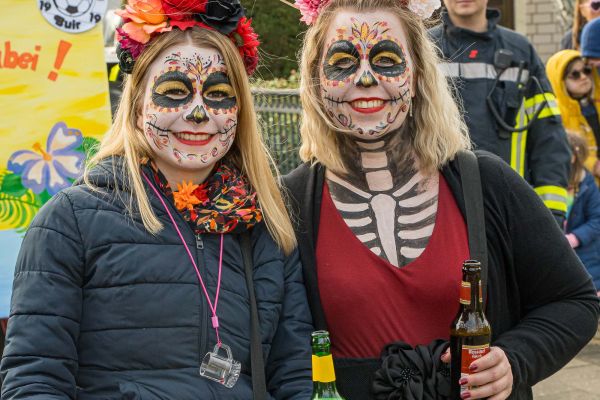 rosenmontag-kg-2024-1660797AEC6-FE04-4BDE-8021-C39B715B1D8F.jpg