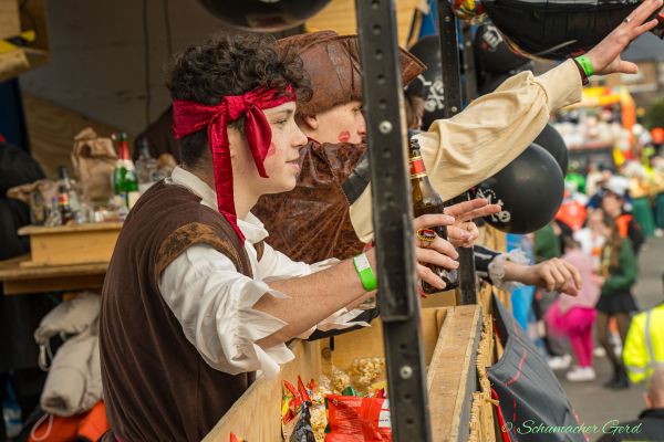 rosenmontag-kg-2024-1869086719A-FF82-DF87-486C-7E58AABB9DD3.jpg