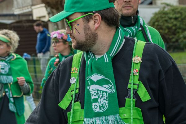 rosenmontag-kg-2024-20657E64BC0-FBC7-F63D-C4DC-77666B057480.jpg
