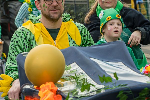 rosenmontag-kg-2024-2070B703F41-AFA2-540D-D1AD-CA8D11F95FA0.jpg
