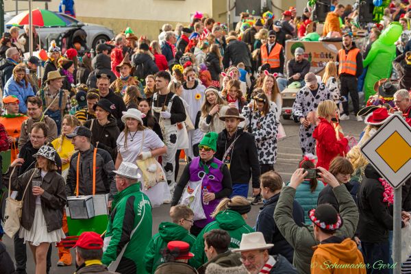 rosenmontag-kg-2024-223503BBFD6-71B3-D7C0-6648-826D773063B9.jpg
