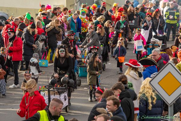 rosenmontag-kg-2024-227D4CD9266-A5C3-3E0E-5AAB-62972FDF4494.jpg