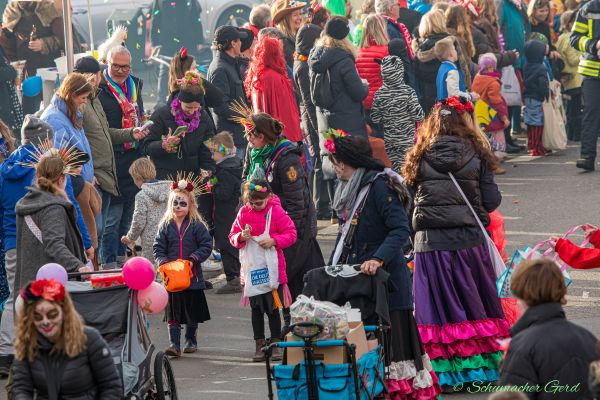 rosenmontag-kg-2024-22997FD14D4-4151-15B1-28FE-B34E30C0BC02.jpg