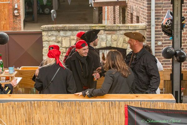 rosenmontag-kg-2024-2554E431042-288D-27B6-0E1F-8915F1EF1150.jpg
