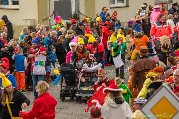 rosenmontag-kg-2024-268066A8462-A87A-CCE7-A015-BEE0E20FBAA7.jpg
