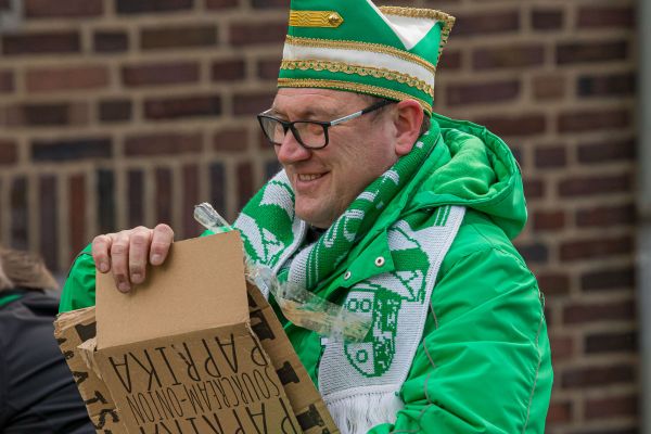 rosenmontag-kg-2024-28643E6CBAE-1642-E43D-D9D8-A12D10299537.jpg