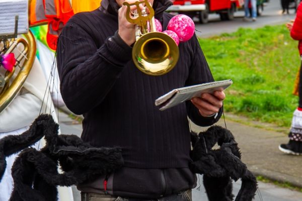 rosenmontagszug-buir-832C4FA4D1-0D88-007C-DD1B-10944D28B394.jpg