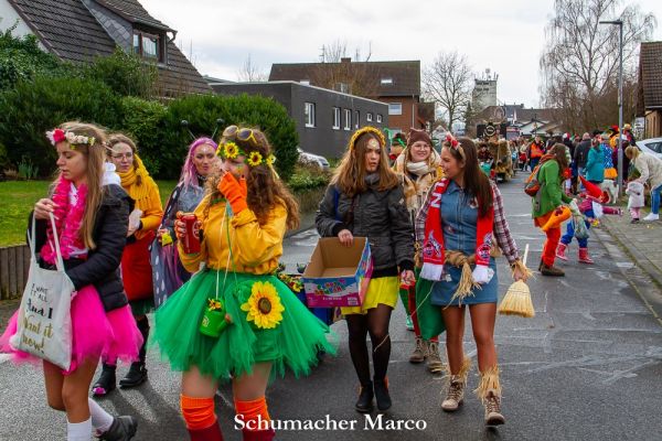 rosenmontagszug-buir-994DEC4252-387F-0674-57D5-B0A65CB5B078.jpg