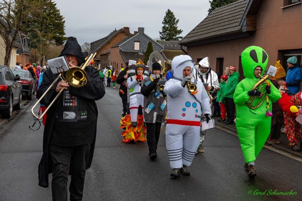 rosenmontagszug-kg-2026-028C6E13618-D037-9CBA-7ED5-06F21664102F.jpg