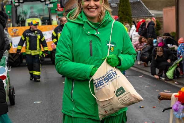 rosenmontagszug-kg-2026-088B592ACE1-0D50-1D8D-429B-2D90FB761063.jpg