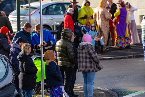 rosenmontagszug-kg-2026-100B100108F-DA3B-9A1E-948F-F37242103B5F.jpg