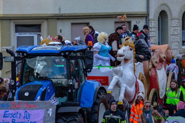 rosenmontagszug-kg-2026-13107DDD8BA-5115-E4A3-3850-641F430A58F3.jpg