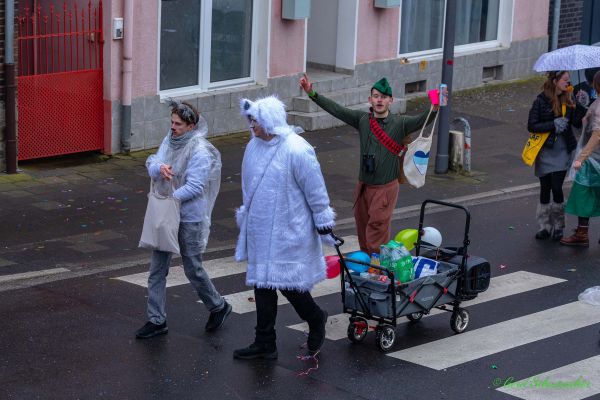 rosenmontagszug-kg-2026-19445A7517C-9929-8E13-1BEB-3BB4205657F8.jpg