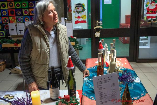 kg-weihnachtsmarkt-2022-1159280565-7379-B7F5-1168-04D8F1203E0F.jpg