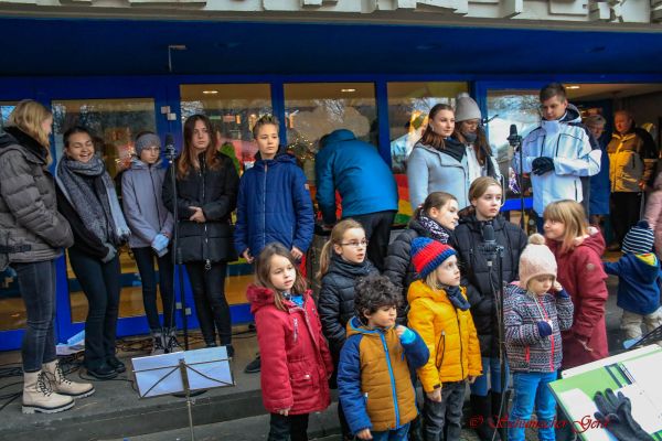 kg-weihnachtsmarkt-2022-35514A6D85-EBD6-9CC1-C186-6373D6E89307.jpg