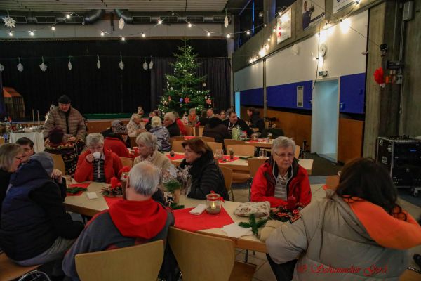 kg-weihnachtsmarkt-2022-52693E6DE8-C7A1-0F4F-72CC-BA5A068B369B.jpg